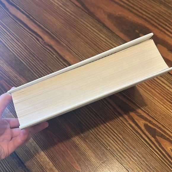 NWT Stephen King ‘It’ Novel - Picture 8 of 8